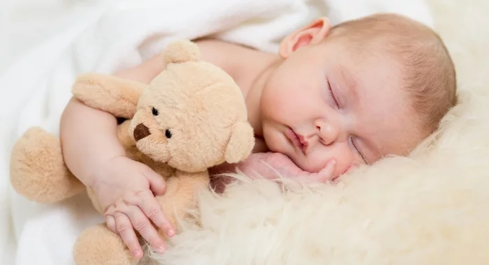 The best sleeping temperature for babies in the night is a room temperature between 16-20ºC.