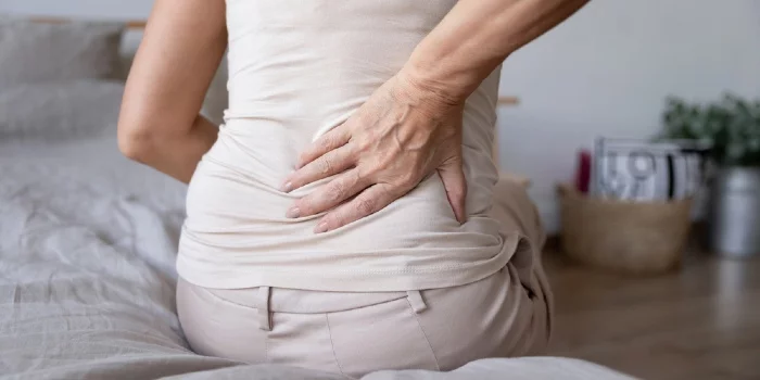 Many things can cause sciatica, for example, a slipped disk in the spine or spondylolisthesis. 